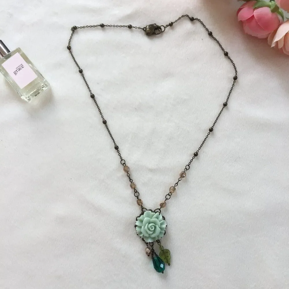 Green Flower Pendant Necklace